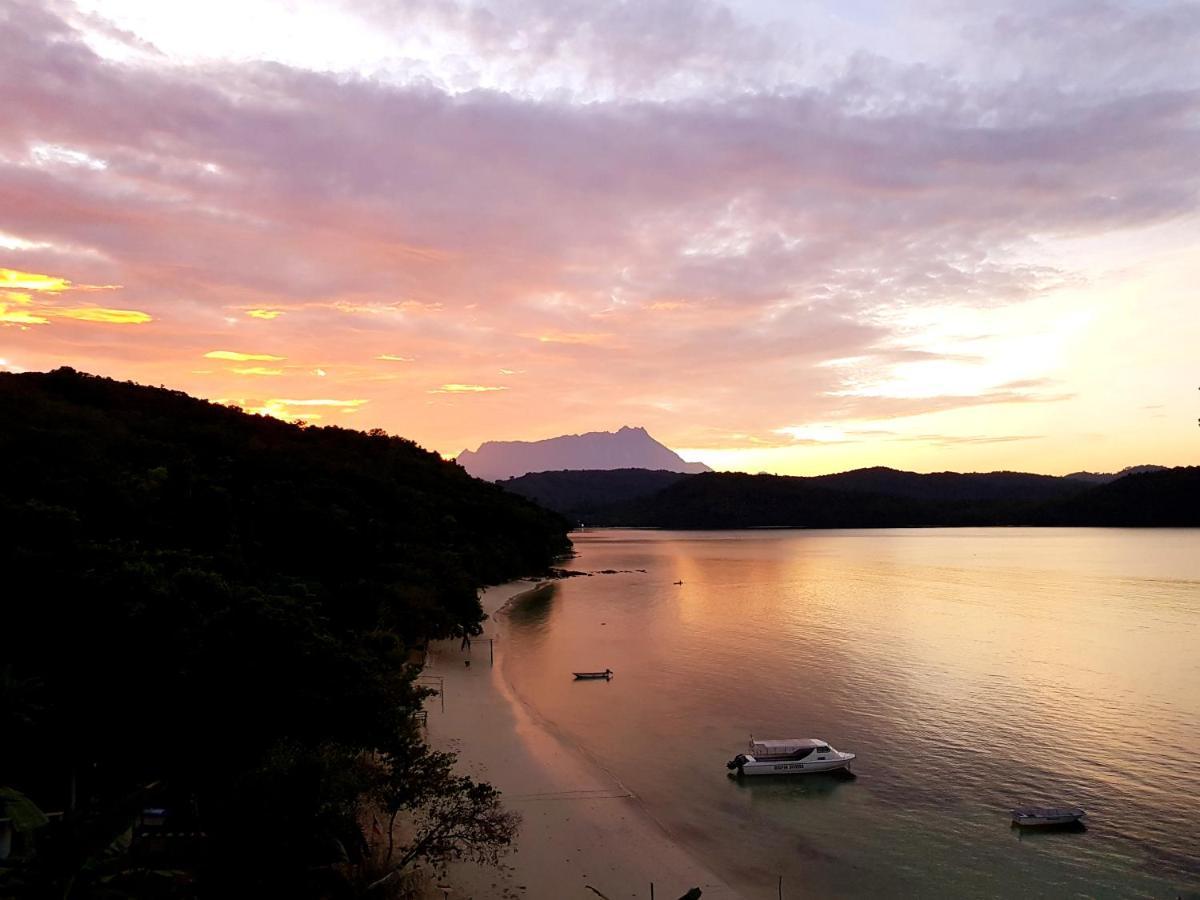 Bigfin Beach Resort Kota Belud Exterior photo