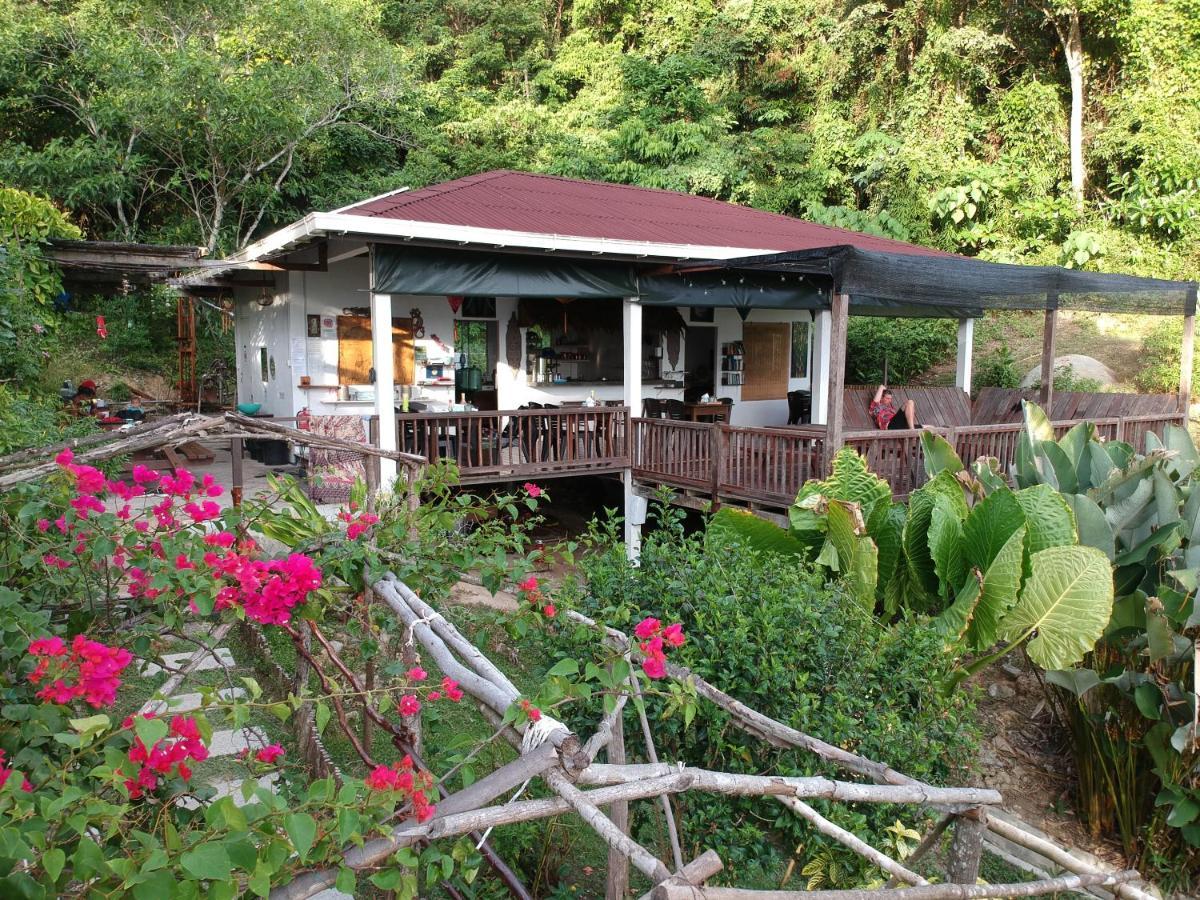 Bigfin Beach Resort Kota Belud Exterior photo